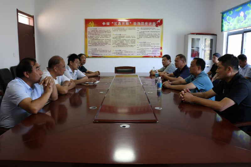 入戶走訪暖人心 結(jié)對幫扶見真情 ——弘義集團(tuán)開展“九個(gè)一”大走訪活動